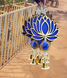 Magnifique lotus suspendu en bois/MDF indien avec bourgeon de lys artificiel pour décoration, toile de fond suspendue pour la décoration de Ganesh Chathurthi - Product Image 3