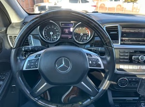 รถยนต์มือสอง พวงมาลัยซ้าย/ขวา ปี 2014 เมอร์เซเดส-เบนซ์ เอ็ม-คลาส ML 550 - Product Image 3