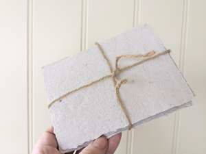 Papier de coton antique à bord fait à la main en gros prix d'usine papier sans bois A4 A5 A6 taille feuille vierge couleur bloc-notes - Product Image 2