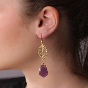 Dua ต่างหูห้อยอเมทิสต์ทองเหลืองชุบทอง18K ของผู้หญิงสำหรับงานแต่งงานแบบทำมือทันสมัย | ผู้ผลิต - Product Image 5