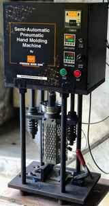 Mini machine de moulage industrielle de qualité exportée pour la production de petites pièces en plastique disponible au prix de gros - Product Image 4