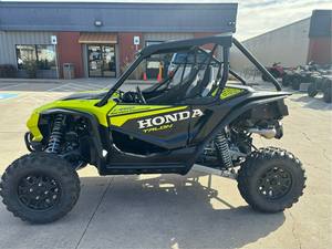 Talon 1000RS FOX Live Valve 2023, propre et en parfait état, exporté dans le monde entier - Product Image 2