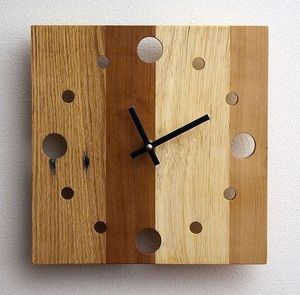 HORLOGE MURALE EN BOIS PERSONNALISÉE IMAGE POUR UNE DÉCORATION MAISON ÉLÉGANTE Corps MODERNE en bambou avec Rosh naturel pour les occasions de mariage - Product Image 3