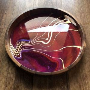 Elegante bandeja de servicio de resina hecha a mano, forma y tamaño personalizables para alimentos o uso doméstico, pieza única de madera - Product Image 6