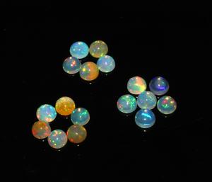 Opalite d'Éthiopie de haute qualité, 10,70 carats, 17 pièces, cabochons ronds naturels de 6 mm, pierres précieuses à jeu de couleurs, certifiées par un tiers - Product Image 4