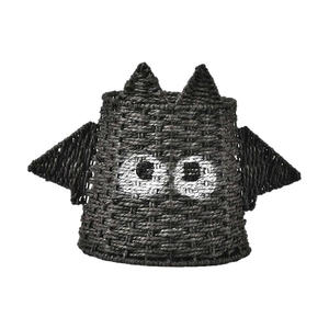 Cesta de Halloween con Forma de Murciélago Tejida a Mano en Vietnam, Adorable Porta Dulces para la Habitación de los Niños y Fiestas - Product Image 1