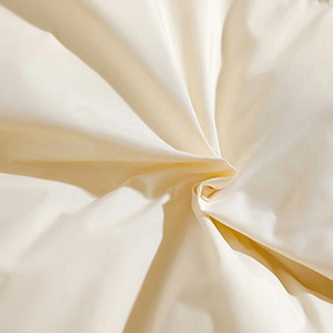 Veste matelassée pour homme en tissu noir chaud et doux, avec logo personnalisé, vente en gros, produit très demandé des vestes matelassées pour homme - Product Image 2