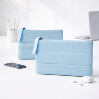 Sarung Laptop Neoprene Empuk Warna Biru Langit Desain Minimalis Ringan Pelindung untuk Pekerjaan Sehari-hari, Sekolah, dan Perjalanan