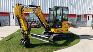 Mini-excavatrice JCB 35Z-1 2024, poids opérationnel de 4 à 9 tonnes, moteur Yanmar, vérin hydraulique Eaton, composants essentiels Caterpillar - Product Image 2