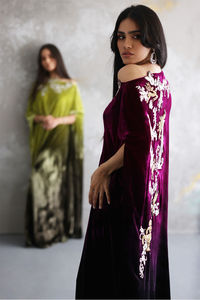 Comfortable Women's Kaftan on Sale <strong>Red</strong> Color Style Vintage <strong>Lace</strong> Decoration Hand Work Shimmering Sleeves Manufacture Fit - Product Image 3