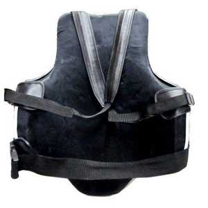 Logo personnalisé de haute qualité pour la boxe sportive Protecteur de poitrine haute protection pour l'entraînement de football et de football Service OEM - Product Image 5