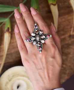 Anillo ajustable de Plata de Ley 925 hecho a mano, Dalia Rosa, Turquesa, corte ovalado, ajuste de bisel, declaración de caballo salvaje, joyería para bodas - Product Image 1