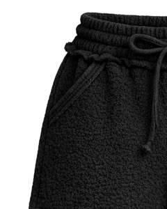 Shorts en molleton sherpa noir pour femmes, confortables, doux, en peluche, vêtements de détente, taille élastique, cordon de serrage, décontractés, confortables pour l'hiver - Product Image 4