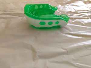 Casque de rugby standard international OEM, coque souple en EVA, pour jeunes et adultes, pour le football et le soccer - Product Image 4