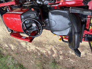 รถแทรกเตอร์ Massey Ferguson GC2400 ขับเคลื่อน 4 ล้อ เครื่องยนต์ 80 แรงม้า พร้อมปั๊ม รถตักดิน รถขุดหลัง รถแทรกเตอร์ขนาดกะทัดรัดทรงพลัง - Product Image 2
