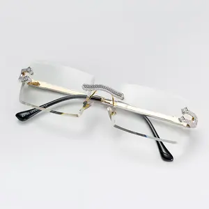 Rectángulo Sharp Vidrio pulido con hielo Moissanite Diamond Fram Gafas de Sol de estilo Unisex Ropa de moda - Product Image 6