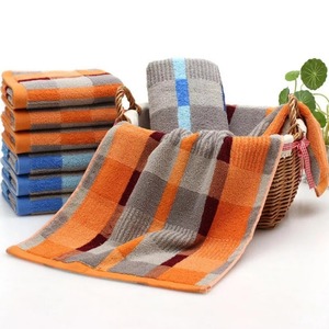Serviette de bain en coton à carreaux, rectangulaire, tissée, pour usage domestique, style uni, motif orange, gris, bleu - Product Image 3