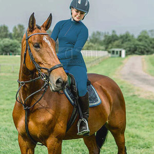 Pantalones ligeros de alta calidad para mujer, pantalones de capa Base para montar a caballo, conjunto al por mayor de moda con parte superior transpirable - Product Image 3