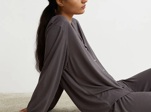 Pyjama en laine mérinos pour femme, ensemble 2 pièces à manches longues, col à revers, vêtements de nuit doux, vêtements de détente en laine mérinos - Product Image 4