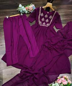 Look riche Designer saisonnier Collection Net soie gris couleur Occasion spéciale fantaisie indienne vêtements pour femmes prix de gros en Surat Apparelgarment - Product Image 2