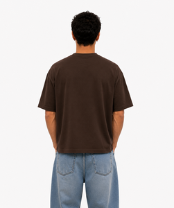 Tee-shirt Heritage entièrement fabriqué en Italie en coton dense 220 g/m² conçu pour les hommes qui aiment le style Streetwear et un marron urbain Boxy - Product Image 3