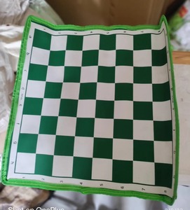 ชุดเกมหมากรุกม้วนขึ้นสำหรับทัวร์นาเมนท์แบบพกพามีบอร์ดและชิ้นส่วนพร้อมกระเป๋าเก็บของสำหรับเดินทาง - Product Image 4