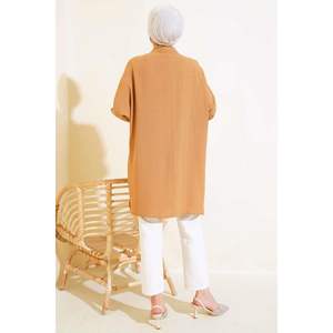 Judge Collar Botón Cuadrado Túnica Camel - Product Image 2
