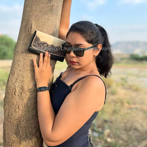 Western Hair On Hide & Hand Tooled Cartera de cuero para mujer Carteras de cuero de vaca genuino Venta caliente Tallado Embrague de cuero - Product Image 4