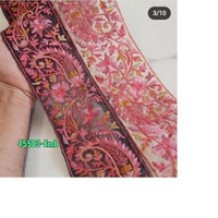 Rubans et dentelles brodés à la machine sur mesure Tissu en organza Divers motifs et fils multicolores pour la revente de robes de mariée