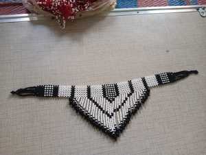 Pendientes de gota vintage hechos a medida con diseño de cuentas de semillas vibrantes, ligeros, coloridos, añadiendo un toque elegante y juguetón, cualquier atuendo - Product Image 2