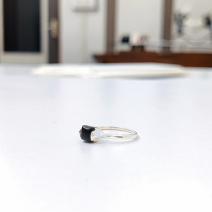 Bague en argent sterling 925 élégante en onyx noir carré pour femme Mini pierre pour la fête de mariage et les occasions cadeaux - Product Image 2