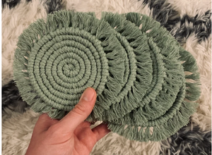 Sous-verre tissé en macramé avec frange, 5 ", individuel ou ensemble - Product Image 3