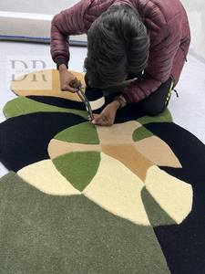 Tapis en laine touffeté à la main doux de haute qualité tapis de zone de motif abstrait vert personnalisé pour une utilisation au sol à la maison pour la porte du hall du salon - Product Image 6