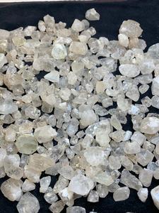 พลอยสคาร์ดู โทปาซ ดิบ สีขาวใสจากปากีสถาน ไม่ผ่านการบำบัด น้ำหนัก 1.6 กิโลกรัม สำหรับทำเครื่องประดับและบำบัดรักษา - Product Image 6
