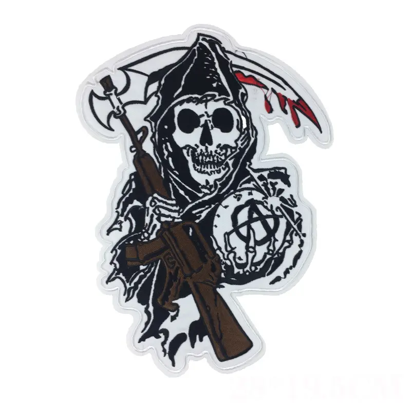 Skeleton Gun Pirate Scary Fashion Patch Embroidered Patches Iron on Patches for Clothes stickers applique fabric