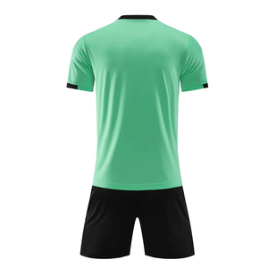 2022 uniforme de football pour hommes en polyester personnalisé 100% maillots et kits de football de l'équipe d'entraînement de nouvelle conception avec nom de club pour les enfants - Product Image 2