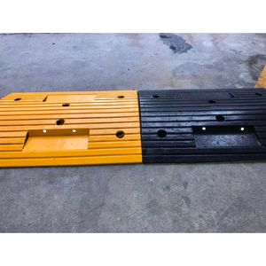 एको पेशेवर 3-चैनल रबर गति बम्प केबल रक्षक के लिए 25-45mph ट्रैफिक रेटिंग के साथ - Product Image 5