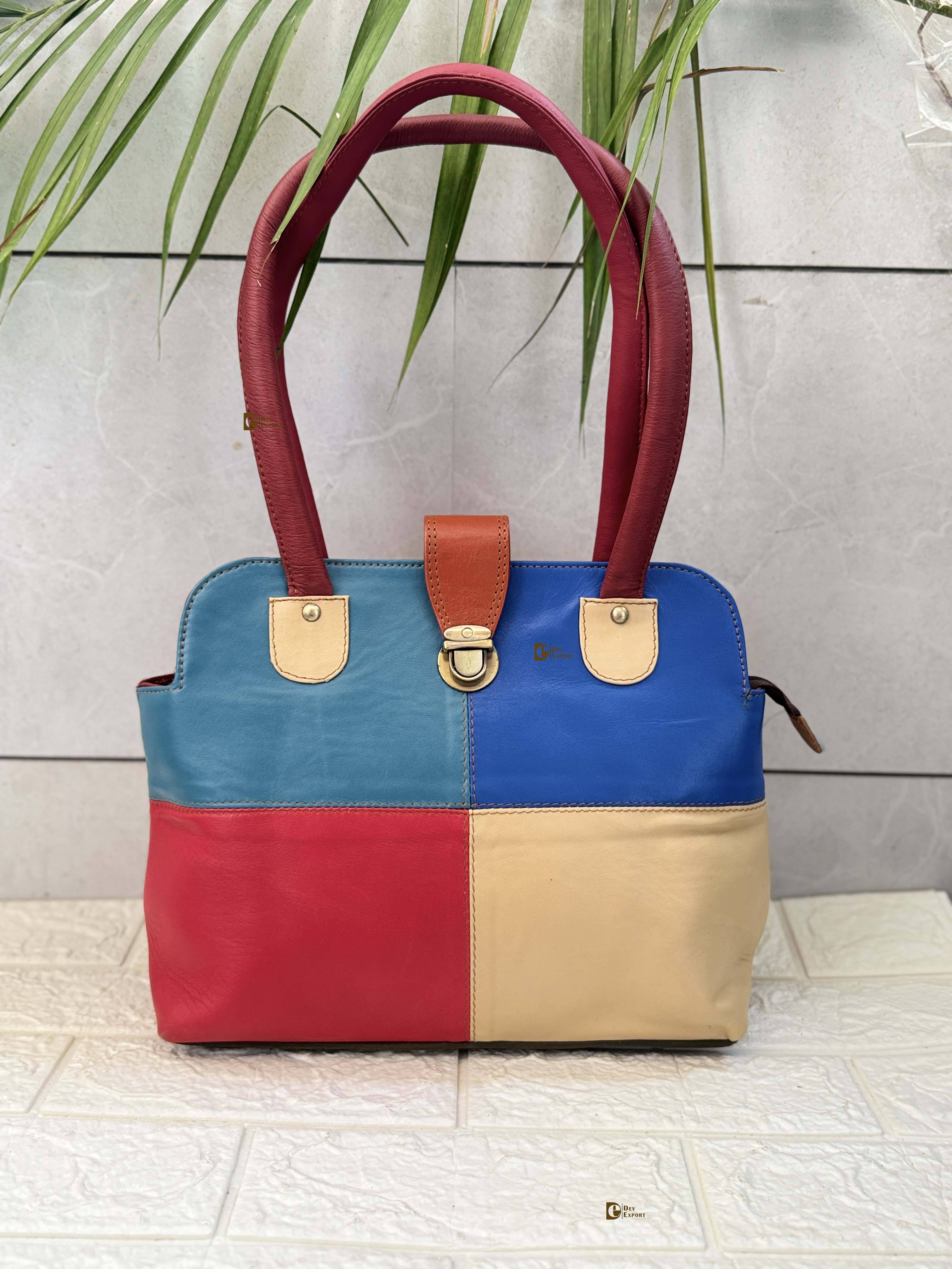 CONFORMÉMENT À LA PHOTO