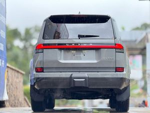 2024 Lex US GX 550 SUV de lujo de tamaño completo 4x4 | Nuevo | Listo para exportar - Product Image 3