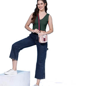 Meilleure vente unie Simple modeste Logo personnalisé femmes haut court chemise confortable lavage à la main 100% coton haut court pour les femmes - Product Image 4