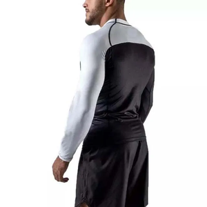 Rash Guard BJJ professionnel personnalisé pour adultes, pack personnalisé pour tous les vêtements de sport et activités de plein air, Rash Guard MMA à vendre 2025 - Product Image 3
