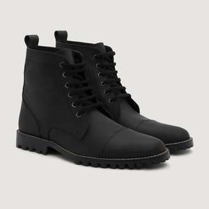 Botas de Senderismo Knight Derby TerraGrip, Color Negro Mate, Cuero Nubuck - Product Image 1