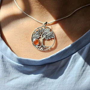 Pendentif Arbre en Argent Sterling Fait Main avec Pierre de Cornaline, Style Bohème, Cadeau de Fête, Fabriqué en Inde - Product Image 5