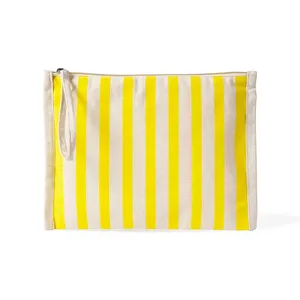 Borsa da Toilette Sostenibile Modus in Materiale Riciclato con Accessori Eco-Friendly - Product Image 4