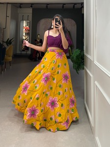El último diseñador Faux Georgette Bordado Secuencia Hilo Trabajo Lehenga Choli Por Fab Zone - Product Image 4