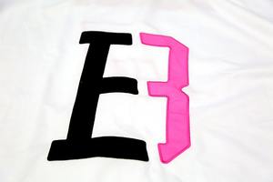 Camiseta de hockey sobre hielo de talla grande para hombre más popular 2025 con logotipo personalizado patrón en blanco y servicio OEM con nombre de equipo - Product Image 5