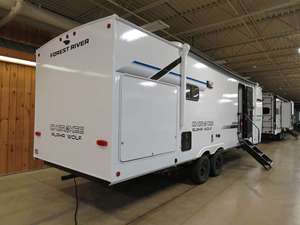 F-O-R-E-S-T R-I-V-E-R C-H-E-R-O-K-E-E A-L-P-H-A W-O-L-F 2-5-R-B d'occasion 2026 à vendre - Product Image 4