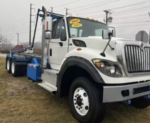 ดีที่สุด!! พร้อมส่งมอบ รถบรรทุก International WorkStar 7600 Roll Off ปี 2015-2018 ระบบเกียร์ธรรมดา 6*4 สำหรับงานหนัก มือสอง ขาย - Product Image 1