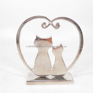 Stylish and Elegant Customized Metal <b>Ornaments</b> in <b>Silver</b> and Gold for Gifting Sculpture With Metal Base for Home Decoration - Product Image 3