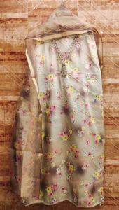 Broderie Pura Organza et soie pure avec costume en tissu Dupatta pour femme - Product Image 2